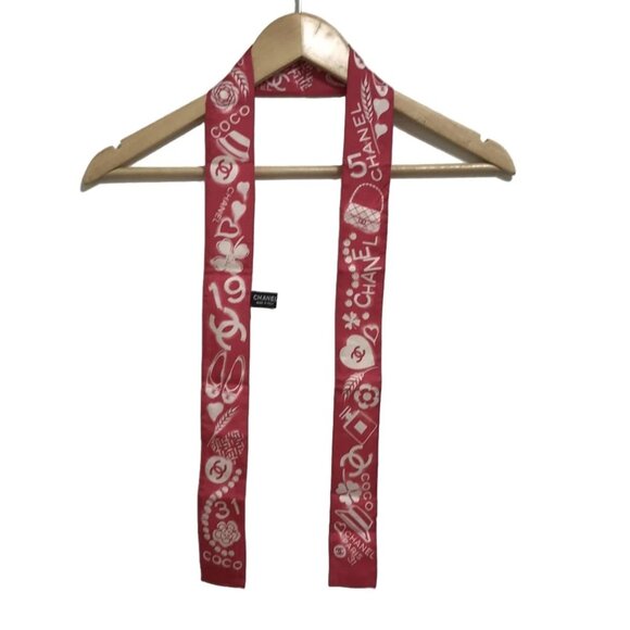 CHANEL - Pink Cream Scarf 246-071125 - Picture 1 of 5